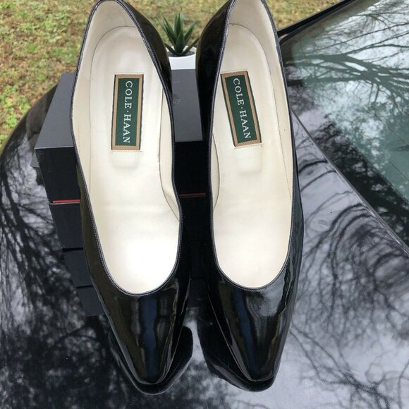 Cole Haan Made Spain Black Patented Leather Slip On Heels Pumps WOMENS Size 9 AA - Picture 11 of 11
